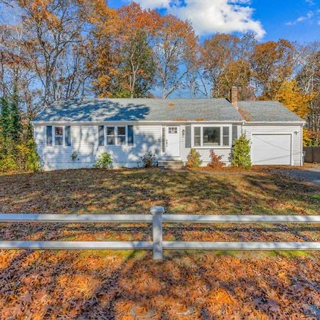 Cozy Spacious Home Walk To The Beach And 1 Mile To Downtown Hyannis Barnstable Buitenkant foto