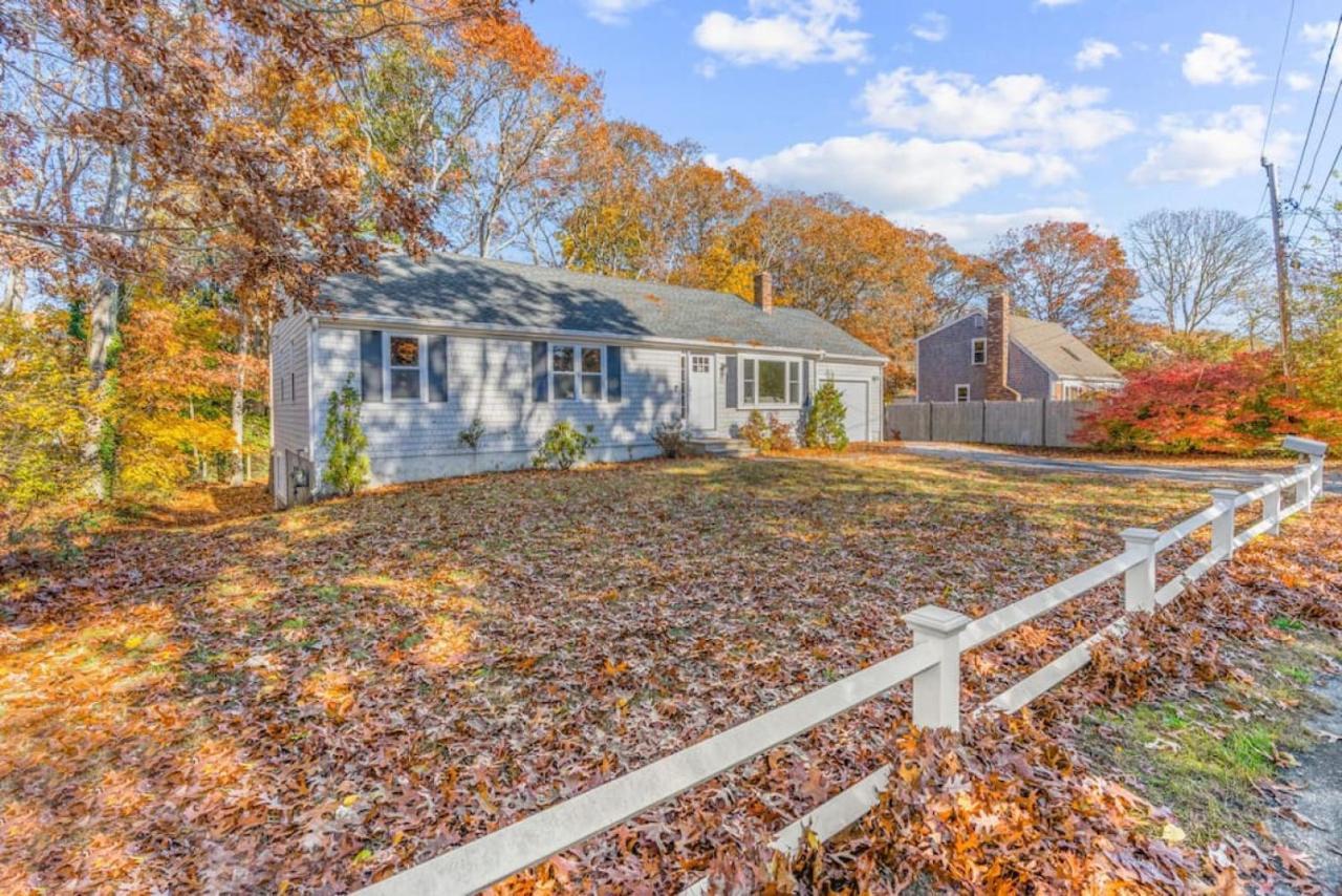 Cozy Spacious Home Walk To The Beach And 1 Mile To Downtown Hyannis Barnstable Buitenkant foto